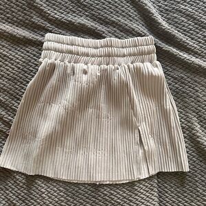 Pleated Mini Skirt - Iced Gray - Maniere de Voir